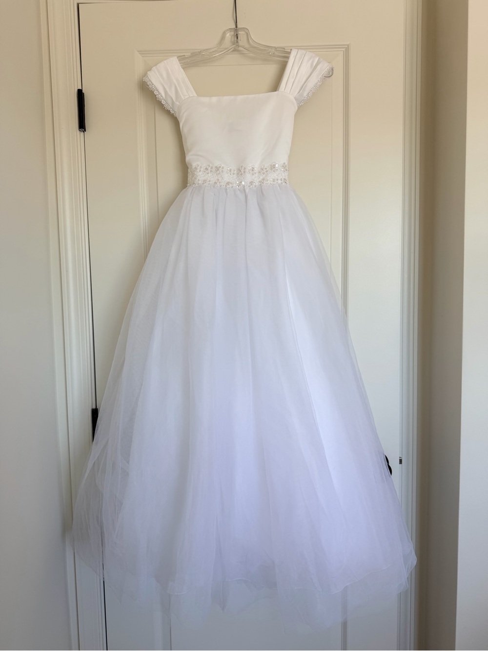 White Girls' Tulle Party Dress with Beaded Waist